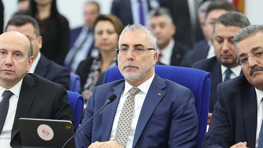 Bakan Işıkhan: Asgari ücret için herkesin mutabık kaldığı bir tutar belirlenmesini umut ediyoruz