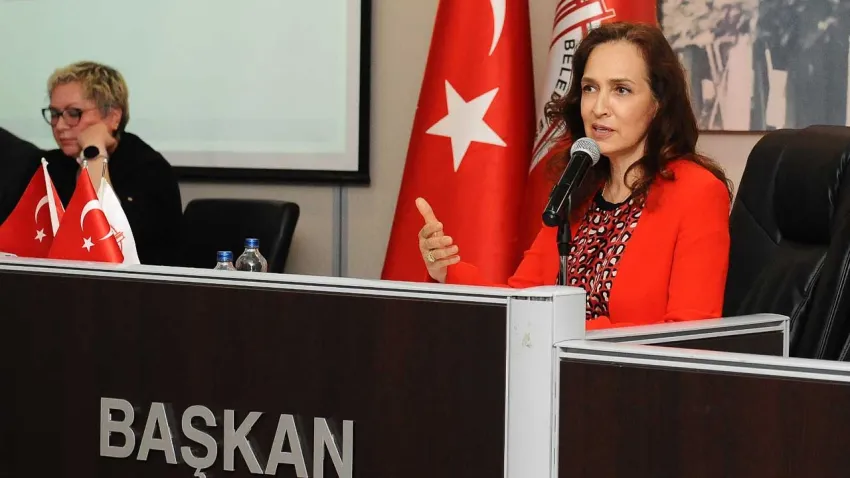 Başkan Ünsal'dan Bostanlı Pazaryeri'ndeki olaylara sert tepki: Bunun adı vandalizmdir