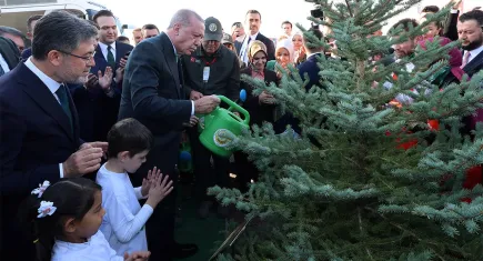 Cumhurbaşkanı Erdoğan: Son 23 yılda 7,5 milyar fidan diktik, ormanlarımızı yüzde 30'a çıkardık