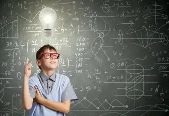 Dağınık masa, parlak zihin: Yüksek zekânın 11 beklenmedik alışkanlığı