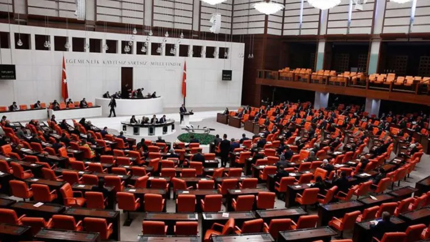 Hekimlerden Torba Yasaya tepki: Yeni harçlar hekimleri cezalandırıyor