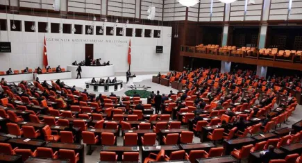 Hekimlerden Torba Yasaya tepki: Yeni harçlar hekimleri cezalandırıyor