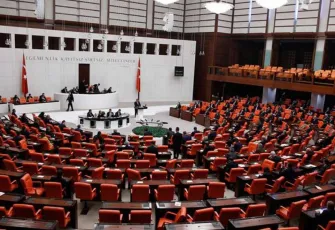 Hekimlerden Torba Yasaya tepki: Yeni harçlar hekimleri cezalandırıyor