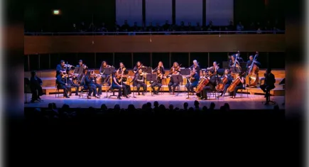 İzmir'de Dokuzu Beş Geçe konseri