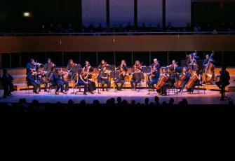 İzmir'de Dokuzu Beş Geçe konseri