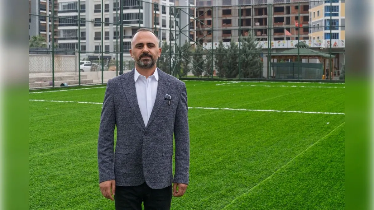 İzmir’e beş yeni halı daha geliyor haberinin görseli