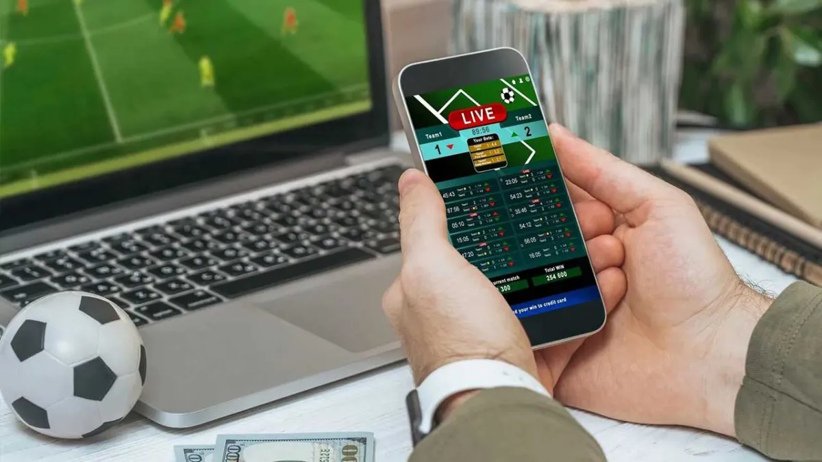 İzmir futbolunda bahis skandalı: 69 Futbolcu PFDK’ya sevk edildi haberinin görseli