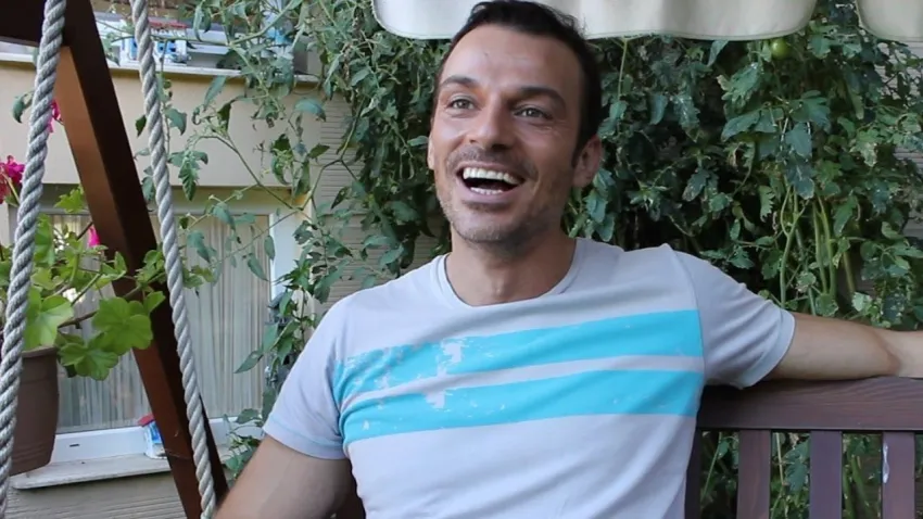 Jess Molho kimdir? Ekranların sevilen yüzünün kökeni, kariyeri ve bilinmeyen yönleri