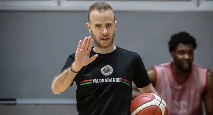 Karşıyaka Basketbolda Candost’a emanet 