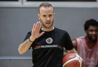 Karşıyaka Basketbolda Candost’a emanet 