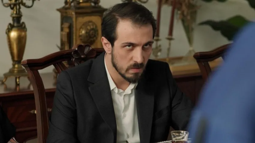 ‘Mustafa’ karakterini canlandıran Emrah Altıntoprak Kızılcık Şerbeti’nden ayrılıyor: Nedenini açıkladı! haberinin görseli