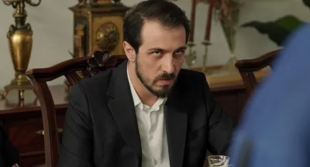 ‘Mustafa’ karakterini canlandıran Emrah Altıntoprak Kızılcık Şerbeti’nden ayrılıyor: Nedenini açıkladı!