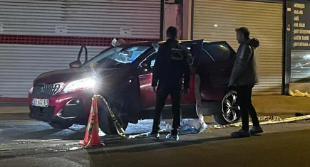 Otomobilde silahlı dehşet: 2 ölü, 1 ağır yaralı