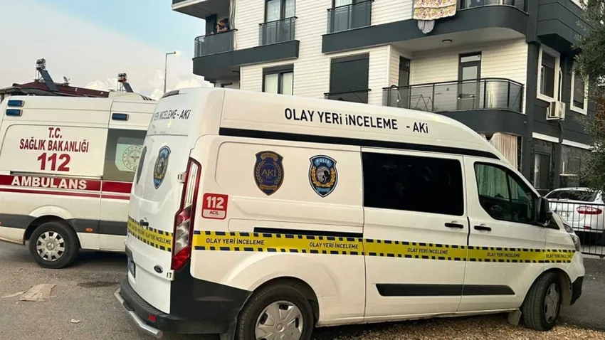 Antalya'da korkunç olay:Polis, eşi ve 2 çocuğunu öldürdü haberinin görseli
