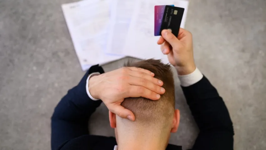 Borç sarmalı derinleşiyor: Milyonlarca kişi yasal takipte, banka riskleri tarihi zirvede haberinin görseli