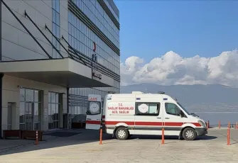 Burdur’da sahipsiz köpeklerin saldırısına uğrayan 13 yaşındaki kız çocuğu yaralandı