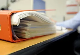 Sarıyer'deki 480 milyon lira değerindeki 2 villanın usulsüz olarak "İmamoğlu İnşaat" şirketine devredildiği iddiası