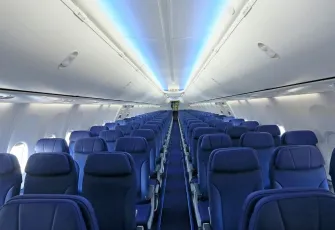 Uzmanlardan kritik uyarı: Uçağın bu koltukları yolculuğu kâbusa çeviriyor!