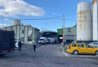 Yağ fabrikasında patlama: 10 yaralı