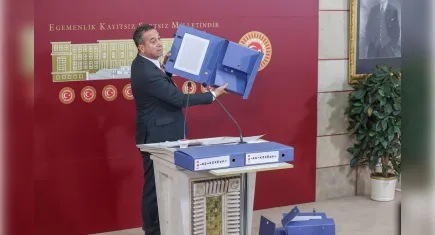 Ali Mahir Başarır: Asrın yolsuzluğu değil, asrın hukuksuzluğu ortaya çıktı