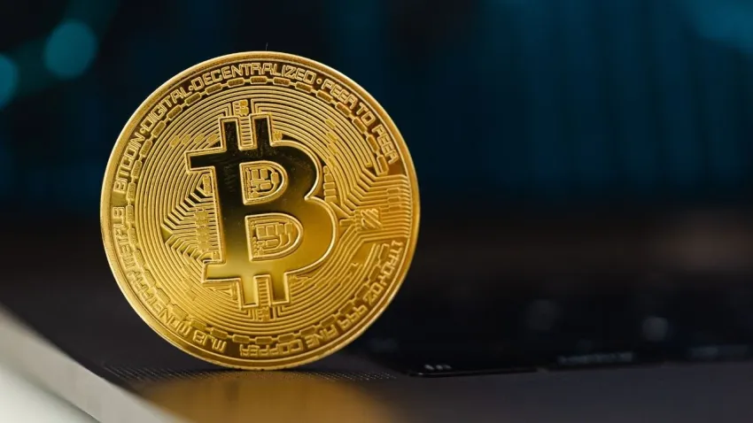 Altcoinler yükseliyor, Bitcoin sıkıştı: Piyasada yeni dalga mı geliyor?