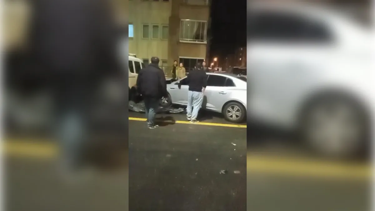 Babasına ait otomobille kazaya karışan evlat babasının verdiği tepkiye şok oldu! haberinin görseli