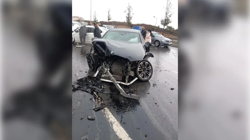 Başakşehir’deki feci kazada anne ve oğlu hayatını kaybetti haberinin görseli
