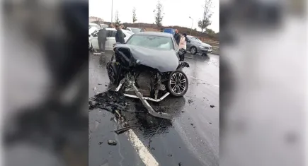 Başakşehir’deki feci kazada anne ve oğlu hayatını kaybetti