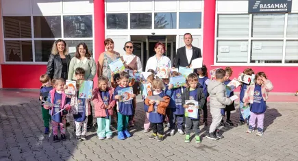 Bayraklı Belediyesi’nden miniklere diş sağlığı eğitimi