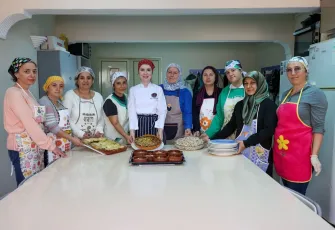 Bucalı Kadınlar Evka-1 Semt Evi’nde Dünya Mutfağıyla Tanışıyor