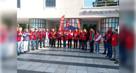 DİSK’in eylemi 3’üncü gününde: Talepler yerine gelmezse sokakta olacağız
