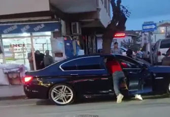 Kocaeli'nde korkunç olay: Eşiyle ilişkisi olduğunu iddia ettiği kişiyi defalarca bıçakladı