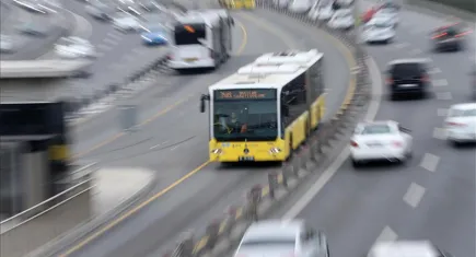 Metrobüsler için yeni karar: Özel günlerde güzergahının değiştirilmesi kararlaştırıldı