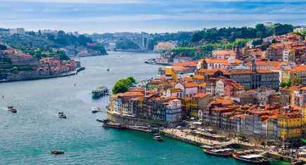 O AB ülkesi, aylık 43 bin TL geliri olan kişilere oturum izni veriyor