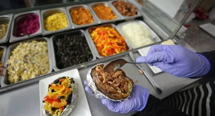 Ortaköy'de kumpir ve midye yiyen 6 yaşındaki Kadir ve 3 yaşındaki Masal hayatını kaybetti