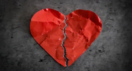 Yargıtay noktayı koydu: İlişki bitince fotoğraflar da silinmek zorunda!