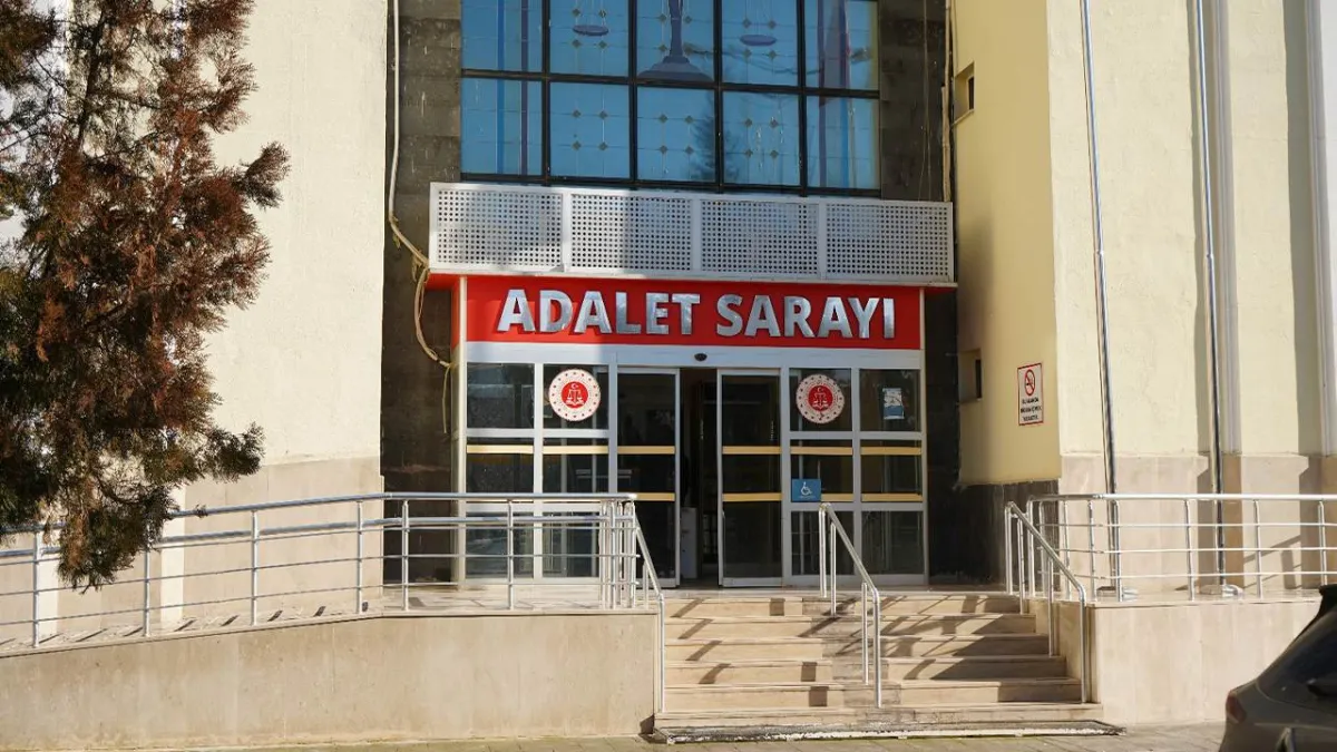 12 yıllık cinayette daraltılmış baz raporu yetmedi: Oğul, kardeş ve yeğen beraat etti haberinin görseli