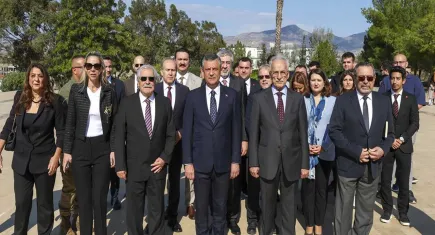 CHP Genel Başkanı Özel, KKTC’de