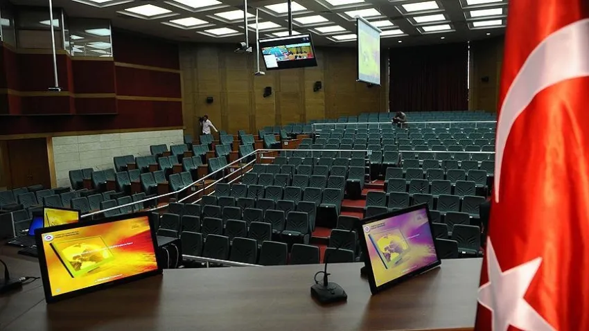 Çocukları suç aracı olarak kullananlara ağır cezalar geliyor