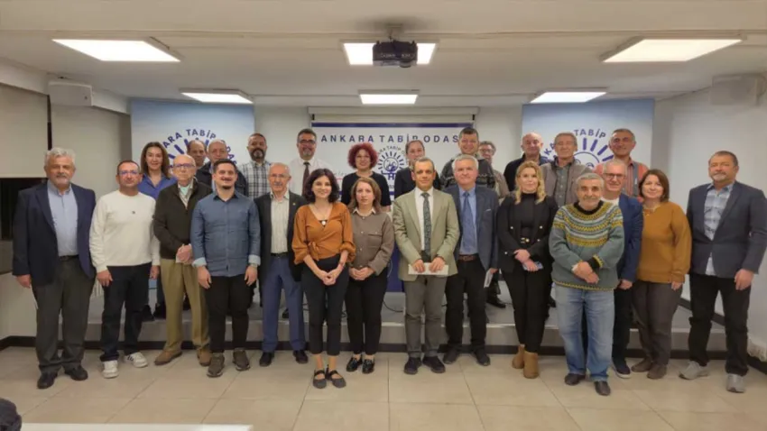 Hekimlerden Malpraktis ve Hekimlerin Tazminat Sorumluluğu paneli haberinin görseli