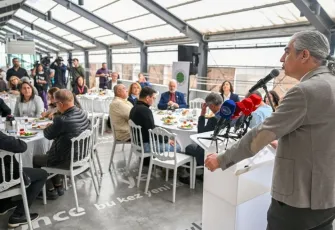 İzmir’de 8.500 yıllık sır: Yassıtepe’de 5 bin yıllık gerdanlık kaplar bulundu