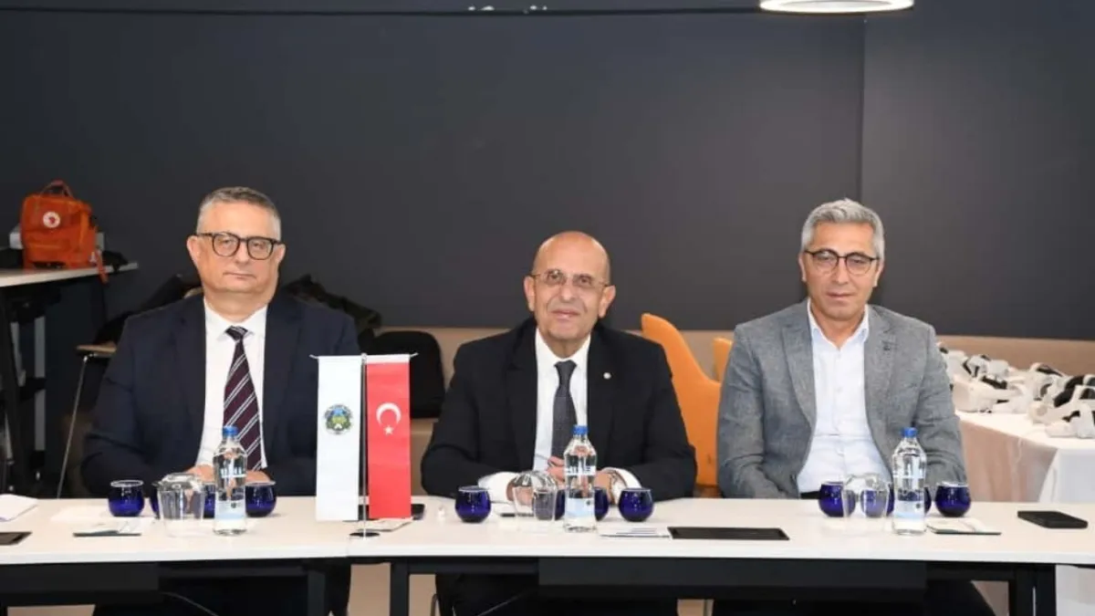 İzmir Ticaret Borsası’ndan zeytinyağı üretiminde farkındalık eğitimi haberinin görseli