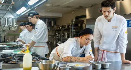 Kış hazırlıkları tehlikeli olabilir: Evde konserve yaparken bu hataya dikkat!