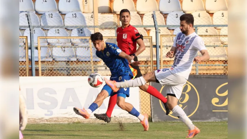 Menemen FK'da oyuncularla, Altay puanlarla ters düştü