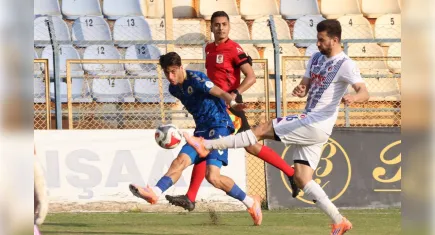 Menemen FK&#039;da oyuncularla, Altay puanlarla ters düştü