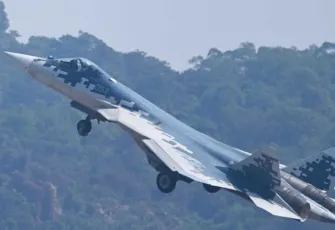 Rusya'da savaş uçağı düştü