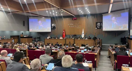 Tugay’a 2 milyar liralık borçlanma yetkisi: Oy birliğiyle kabul edildi!