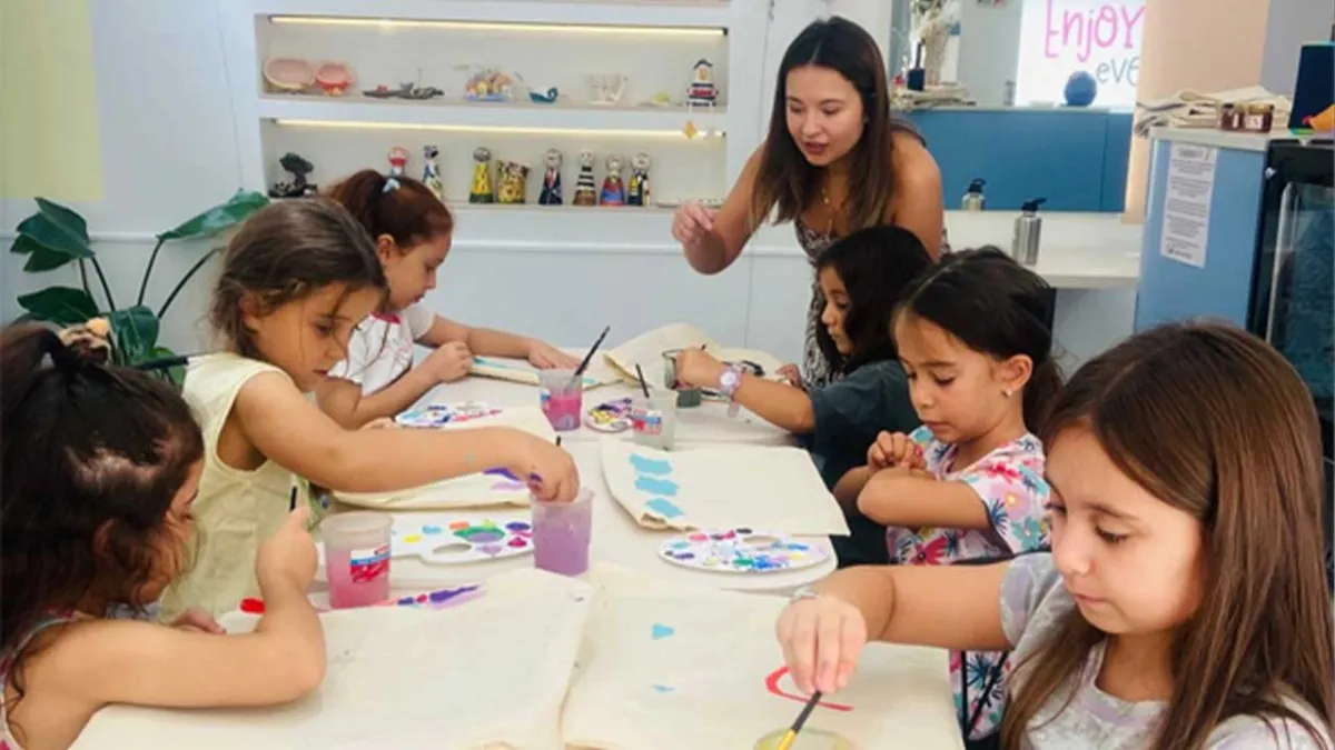 Çocuklar için Hamur Çamur’da English Workshop haberinin görseli