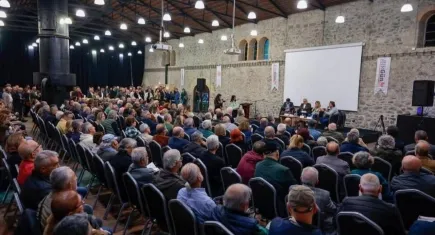 İzmir’de “Birgün’lük buluşma”: Bağımsız medya mücadelesine yoğun ilgi