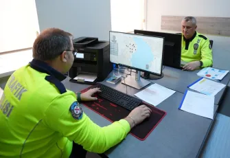 İzmir’de trafik denetimleri kaza analizleriyle güçleniyor